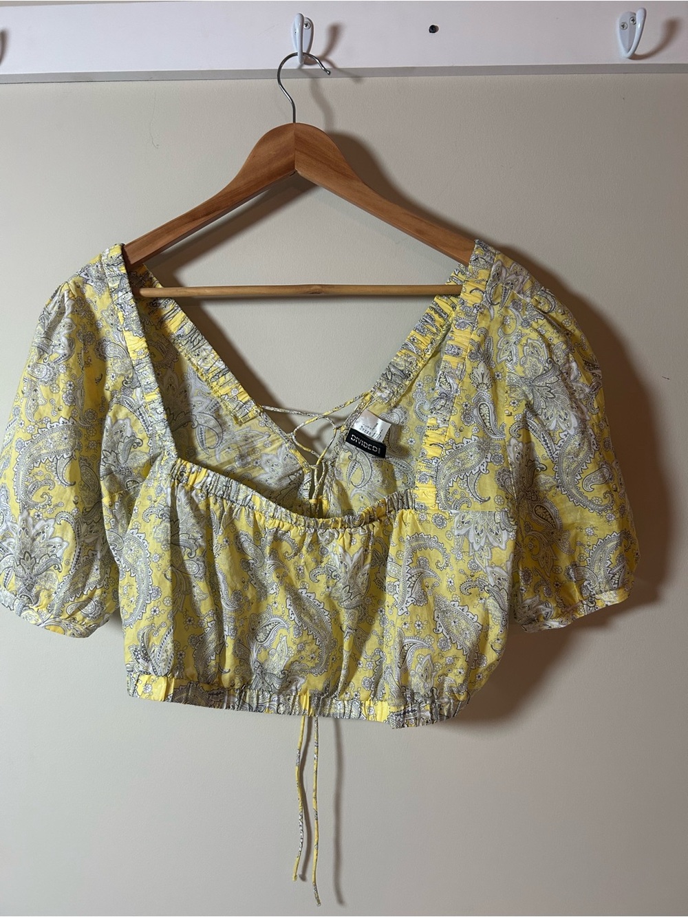 H&M Divided Yellow Paisley Crop Top, 100% Cotton Sz L